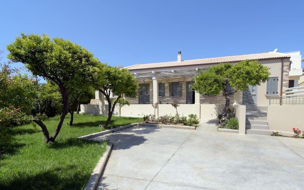 Villa Gerani Gerani  Ngoại thất bức ảnh