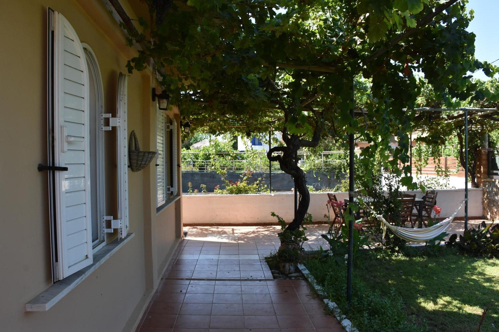 Villa Gerani Gerani  Ngoại thất bức ảnh