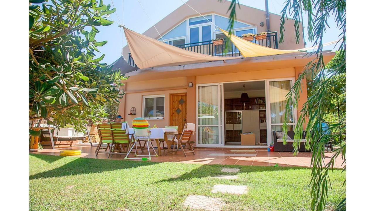 Villa Gerani Gerani  Ngoại thất bức ảnh